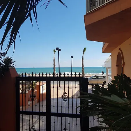 Ref 302 Front In Popular Riverina *