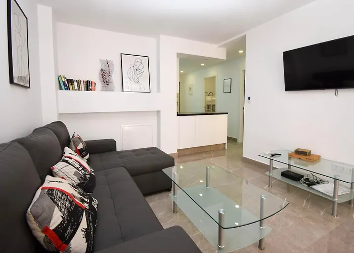 Ref 302 Front In Popular Riverina Appartement *