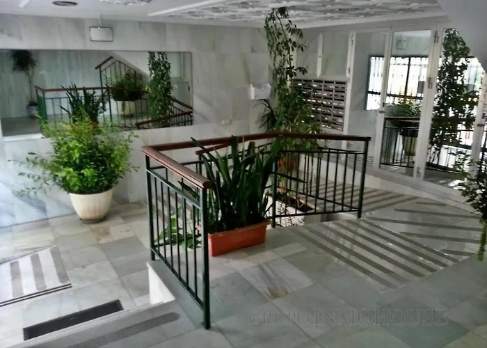 Ref 302 Front In Popular Riverina Daire